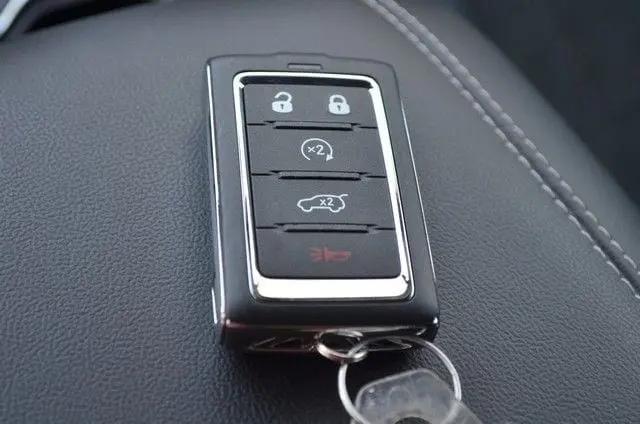 2026 Jeep Grand Cherokee Altitude 4x4