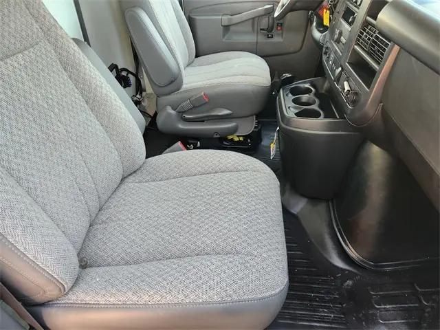 2025 Chevrolet Express Cutaway Work Van