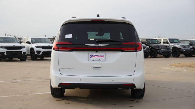 2026 Chrysler Pacifica Pinnacle