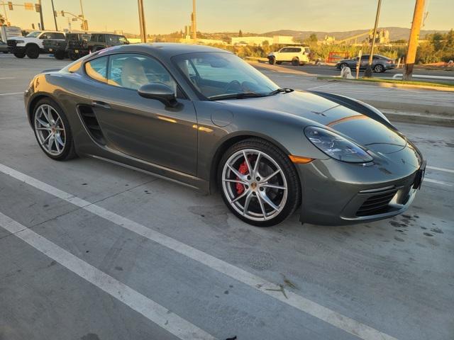 2022 Porsche 718 Cayman S