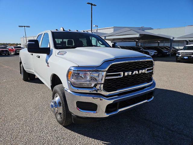 2024 Ram 3500 Tradesman Crew Cab 4x4 8' Box