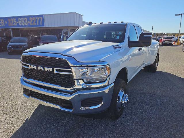 2024 Ram 3500 Tradesman Crew Cab 4x4 8' Box