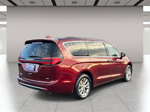 2022 Chrysler Pacifica Touring L AWD