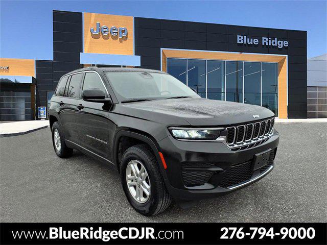 2022 Jeep Grand Cherokee Laredo 4x4