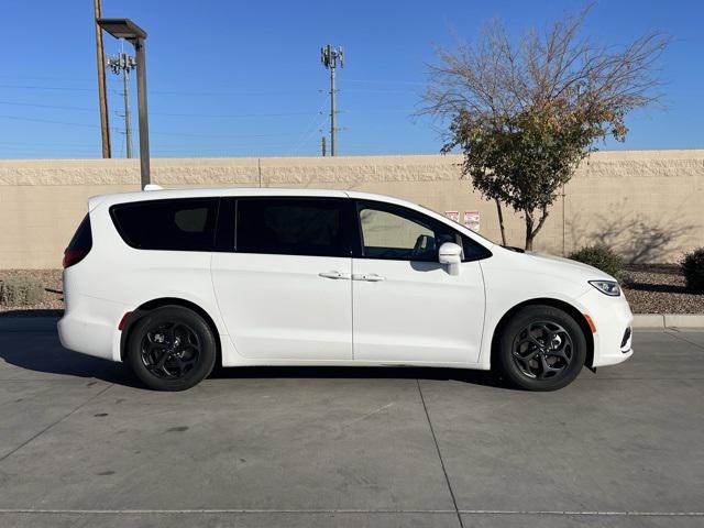 2022 Chrysler Pacifica Hybrid Limited