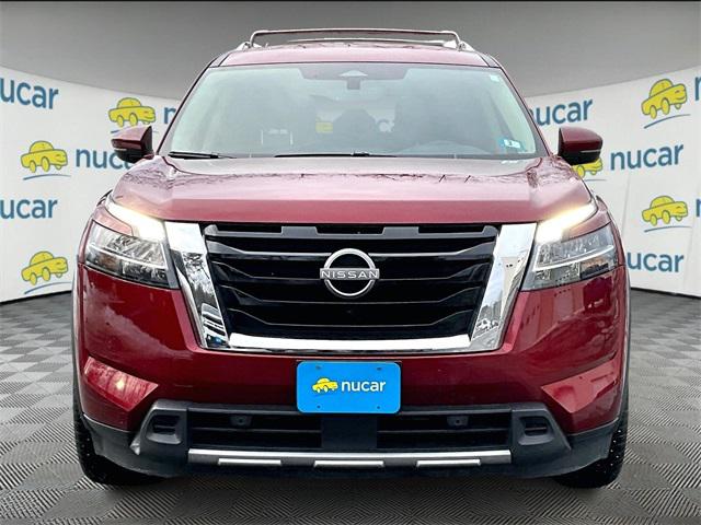 2023 Nissan Pathfinder SL 4WD