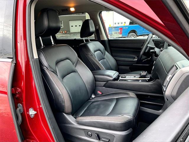 2023 Nissan Pathfinder SL 4WD