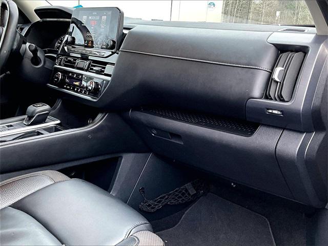 2023 Nissan Pathfinder SL 4WD