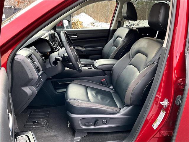 2023 Nissan Pathfinder SL 4WD