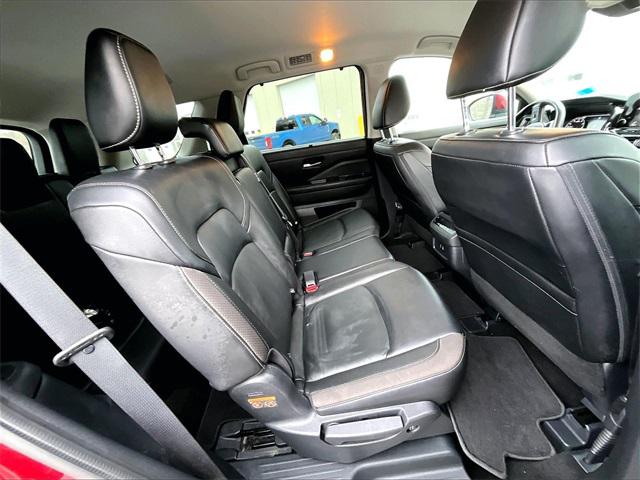 2023 Nissan Pathfinder SL 4WD