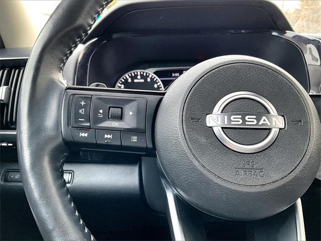 2023 Nissan Pathfinder SL 4WD