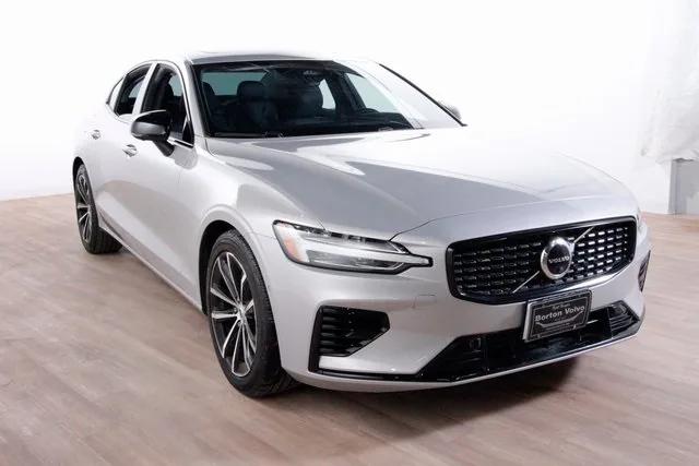 2023 Volvo S60 Recharge T8 Plus Dark Theme