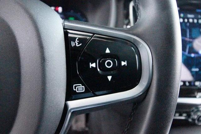 2023 Volvo S60 Recharge T8 Plus Dark Theme