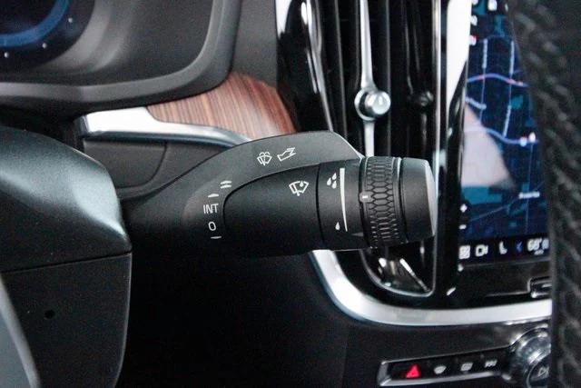 2023 Volvo S60 Recharge T8 Plus Dark Theme