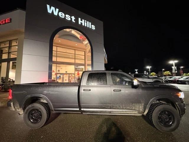 2019 RAM 3500 Laramie Crew Cab 4x4 8 Box