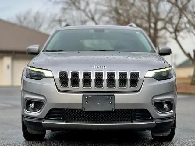 2019 Jeep Cherokee Limited FWD