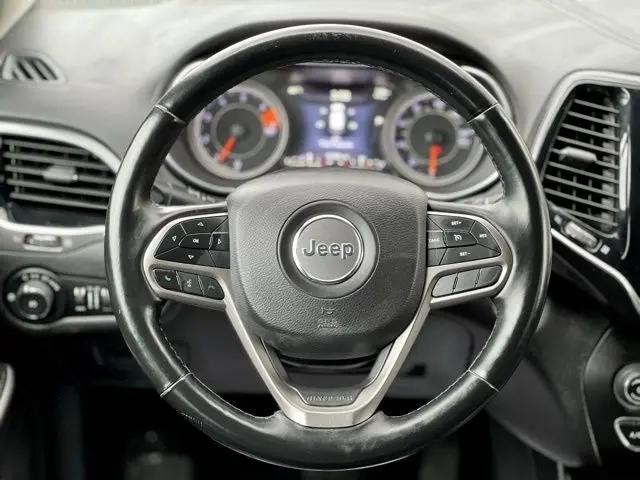 2019 Jeep Cherokee Limited FWD