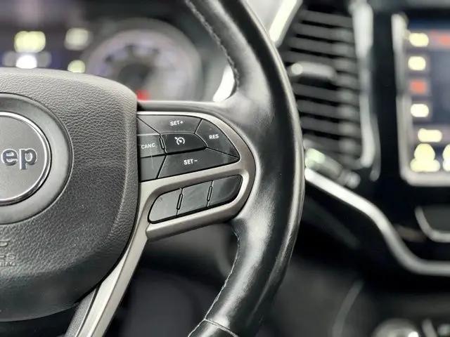 2019 Jeep Cherokee Limited FWD