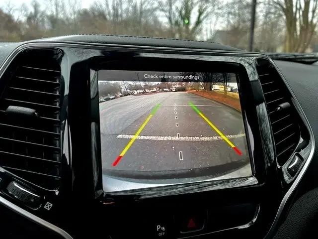 2019 Jeep Cherokee Limited FWD