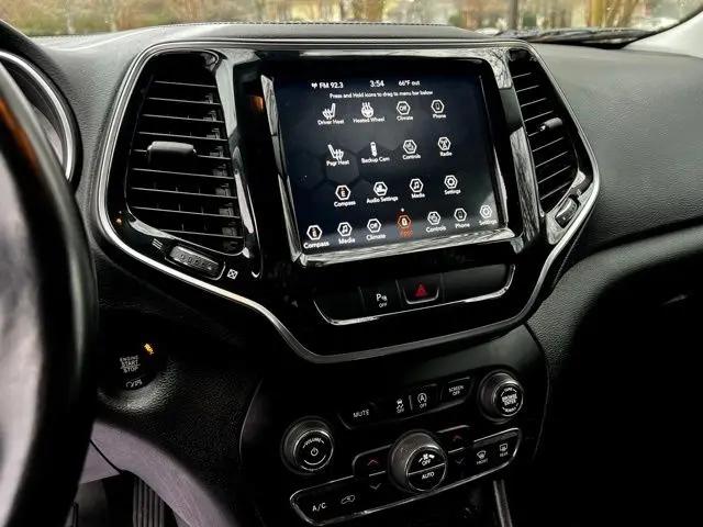 2019 Jeep Cherokee Limited FWD