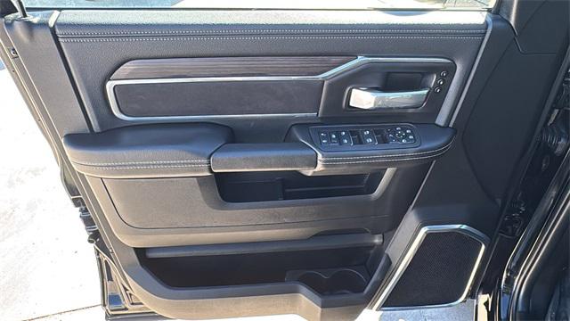 2025 Ram 3500 Laramie Mega Cab 4x4 6'4" Box