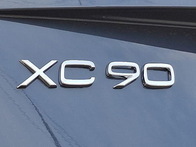 2026 Volvo XC90 Ultra Dark Theme, B6 AWD Gas (mild hybrid), Gasoline, 7 Seats
