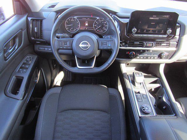 2025 Nissan Pathfinder SV 4WD