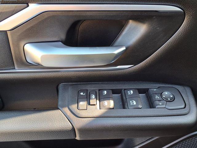 2026 Ram 1500 Lone Star Crew Cab 4x4 5'7" Box