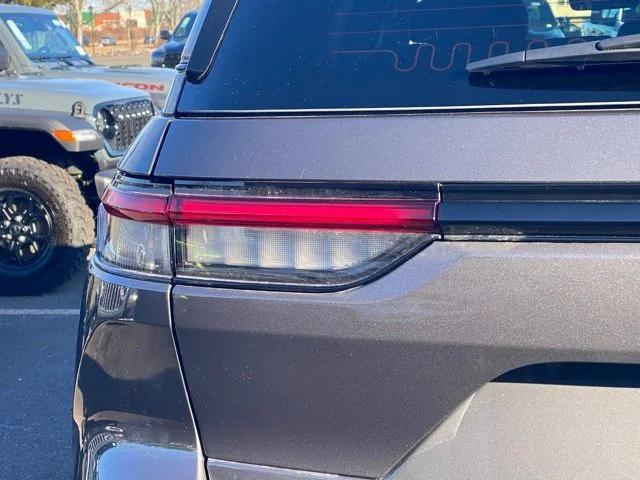 2026 Jeep Grand Cherokee Altitude 4x4
