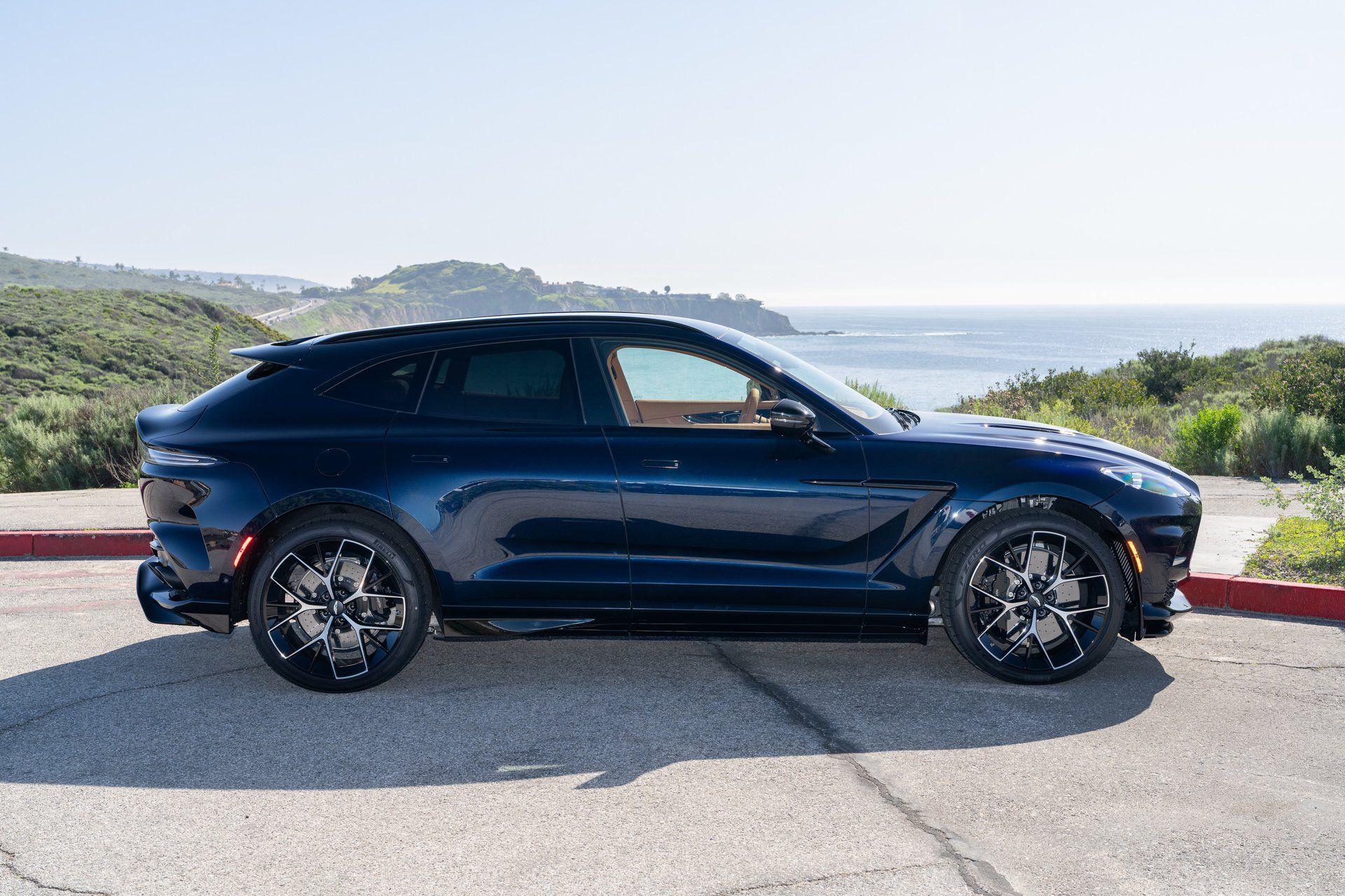 Aston Martin 2026 DBX 707