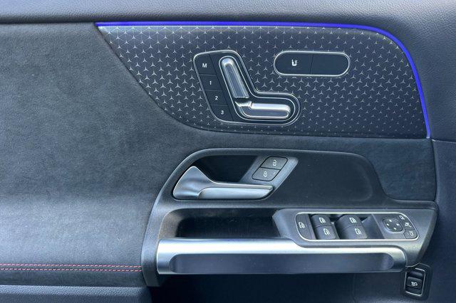 2026 Mercedes-Benz GLB 4MATIC
