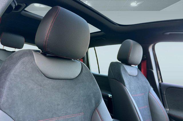 2026 Mercedes-Benz GLB 4MATIC