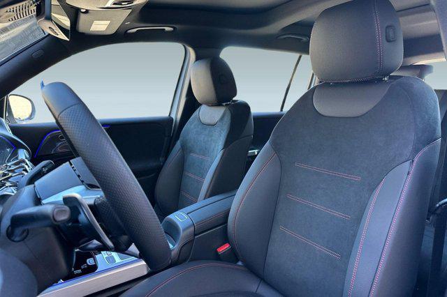2026 Mercedes-Benz GLB 4MATIC