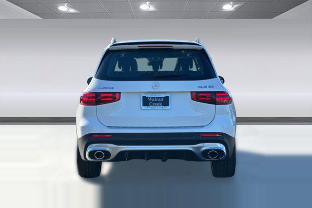 2026 Mercedes-Benz GLB 4MATIC