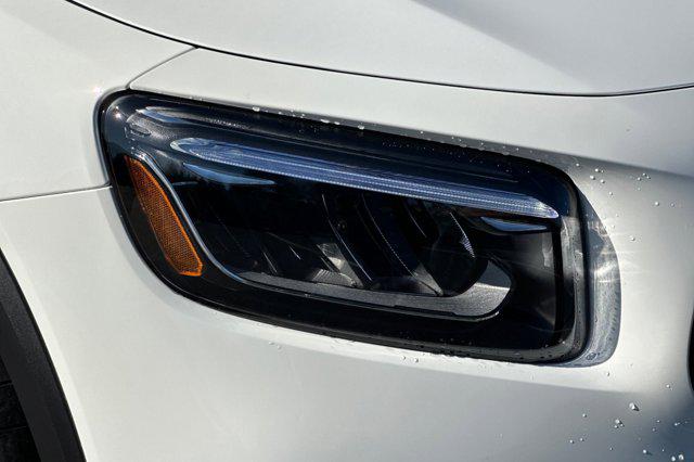 2026 Mercedes-Benz GLB 4MATIC