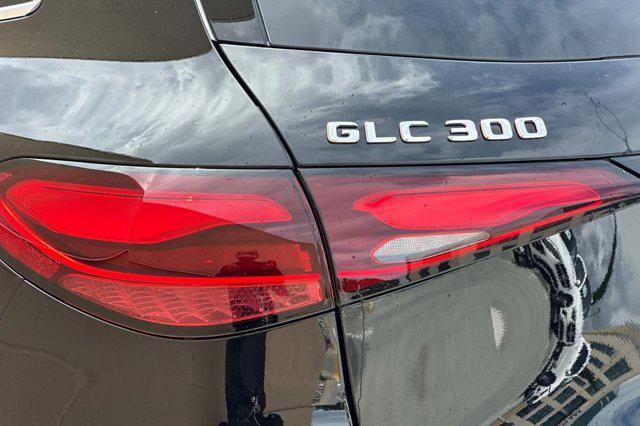 2026 Mercedes-Benz GLC 300