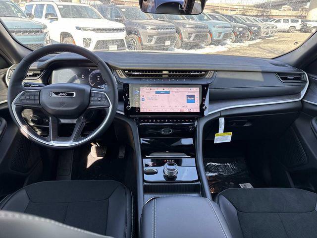 2026 Jeep Grand Cherokee Altitude 4x4