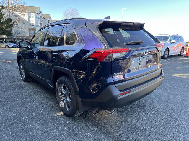 2025 Toyota RAV4 Hybrid XLE