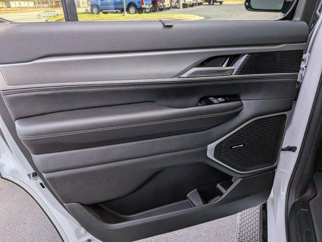 2026 Jeep Grand Wagoneer Limited Altitude 4x4
