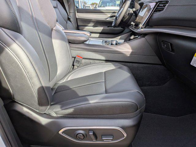 2026 Jeep Grand Wagoneer Limited Altitude 4x4