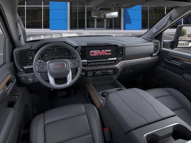 2025 GMC Sierra 2500HD 4WD Crew Cab Standard Bed SLT