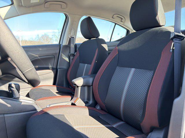 2025 Nissan Versa 1.6 SR