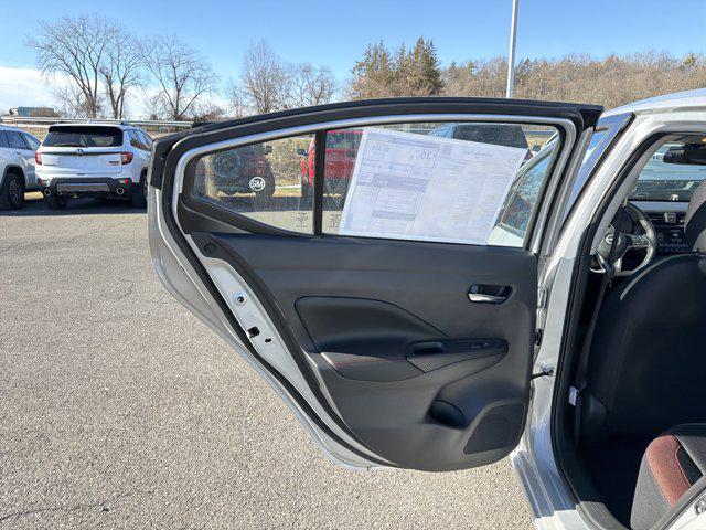 2025 Nissan Versa 1.6 SR