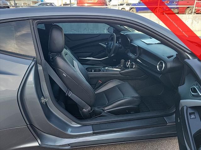 2021 Chevrolet Camaro RWD Coupe 2LT