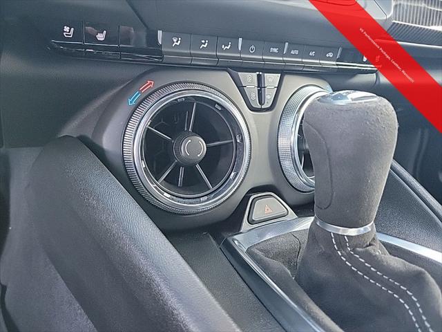 2021 Chevrolet Camaro RWD Coupe 2LT