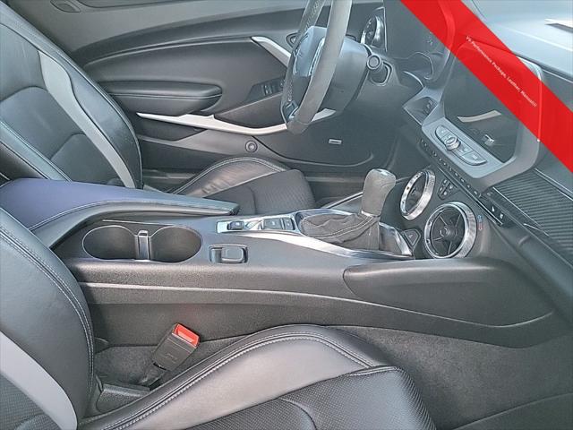 2021 Chevrolet Camaro RWD Coupe 2LT