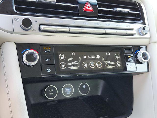 2026 Genesis G70 2.5T RWD Prestige
