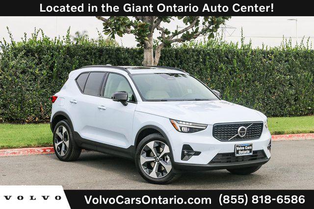 2026 Volvo XC40 Plus, B5 AWD Gas (mild hybrid), Dark for sale in Ontario, CA