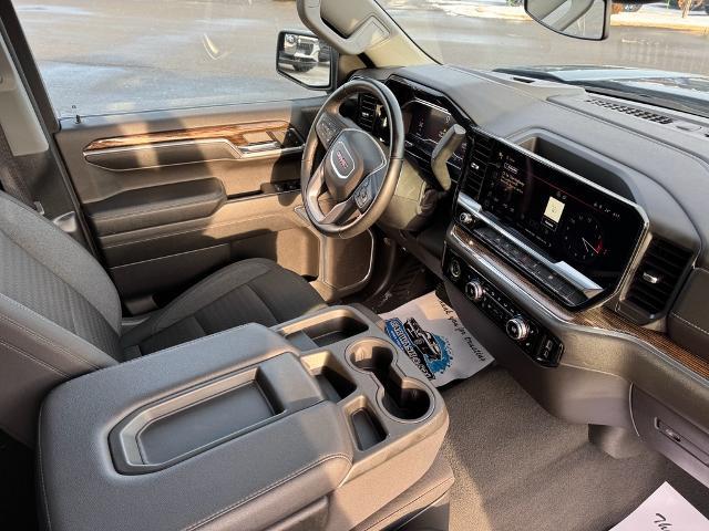 2024 GMC Sierra 1500 4WD Crew Cab Short Box SLE