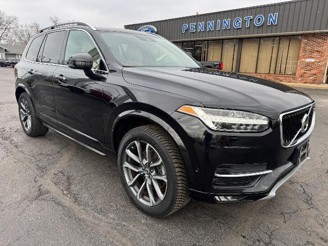 2017 Volvo XC90 T6 Momentum